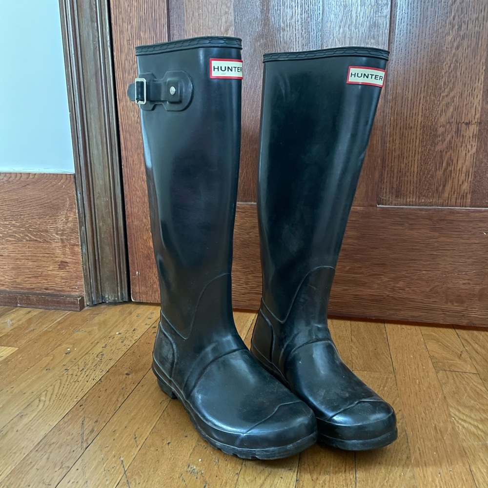 Hunter Women’s Original Tall Adjustable Boot; Black